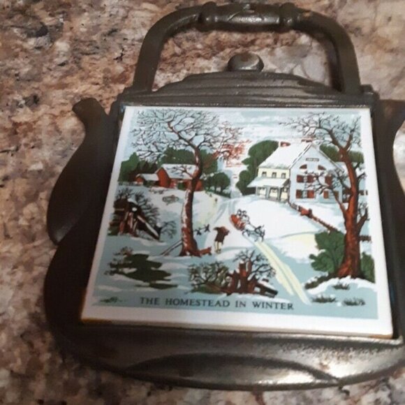 VTG SEVEN 7 STAR Cast Iron Tile Trivet “The Old Homestead in Winter" tea pot - Picture 7 of 7
